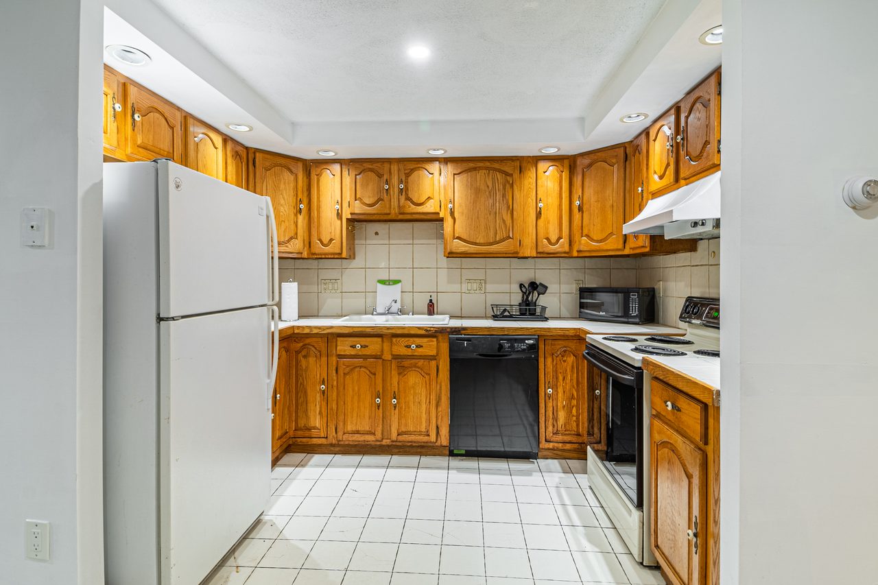 a room in Cambridgeport photo 5