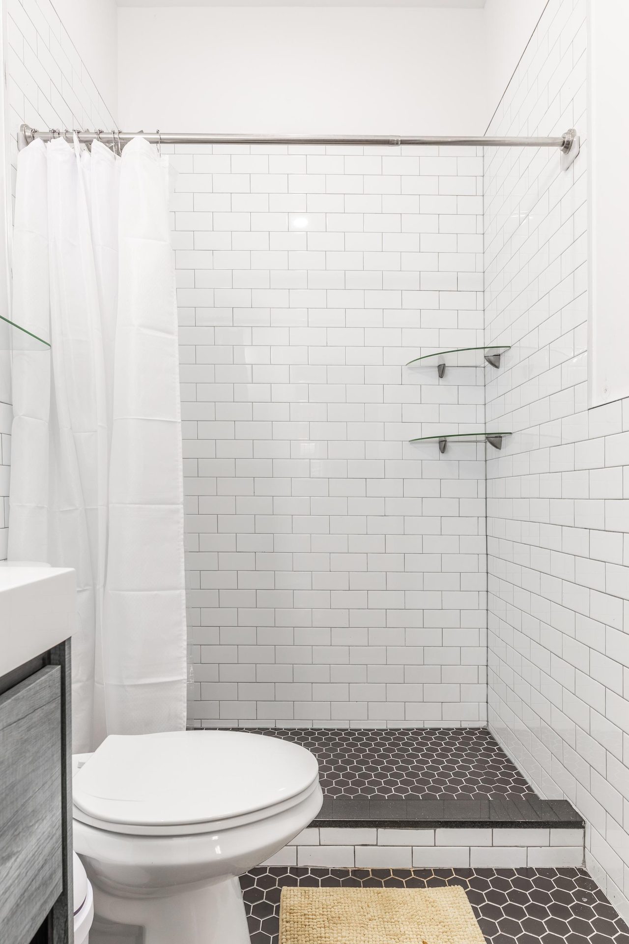 a room in Ridgewood photo 9