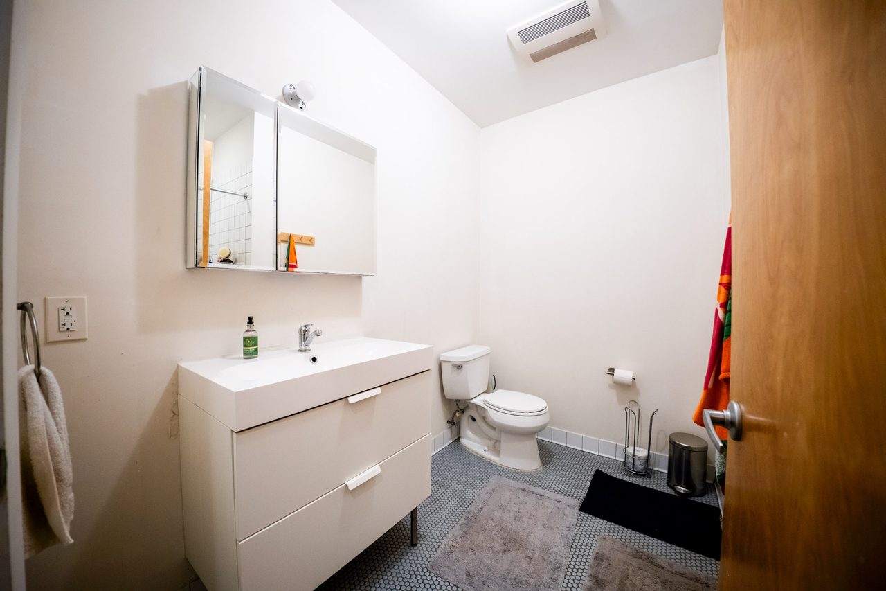 a room in Prospect Lefferts Gardens photo 8