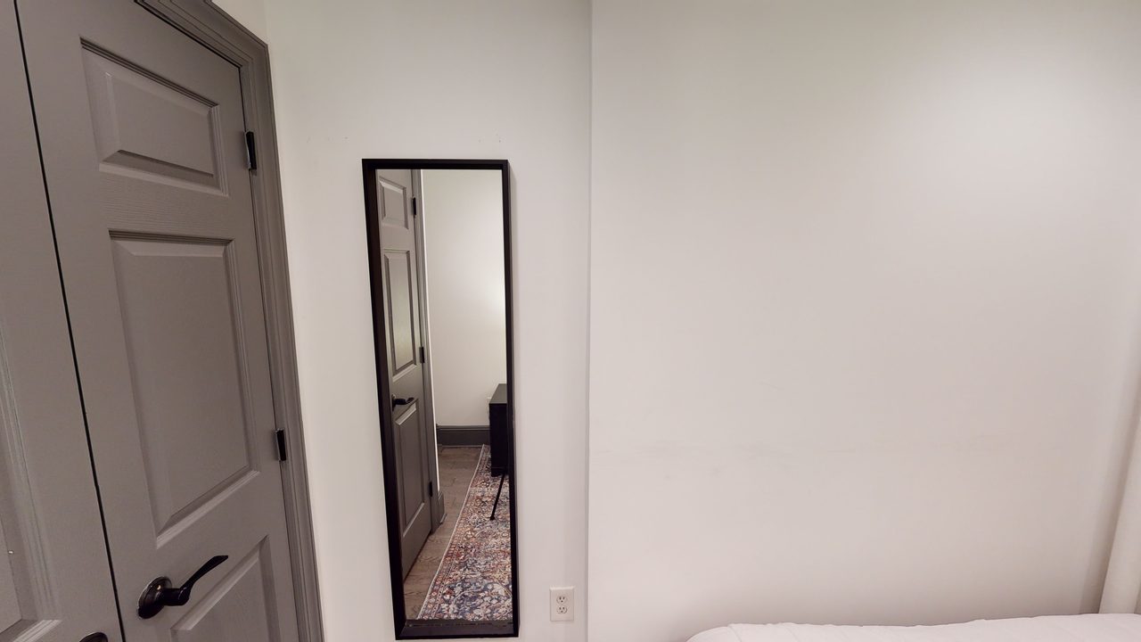 a room in Flatiron District photo 3