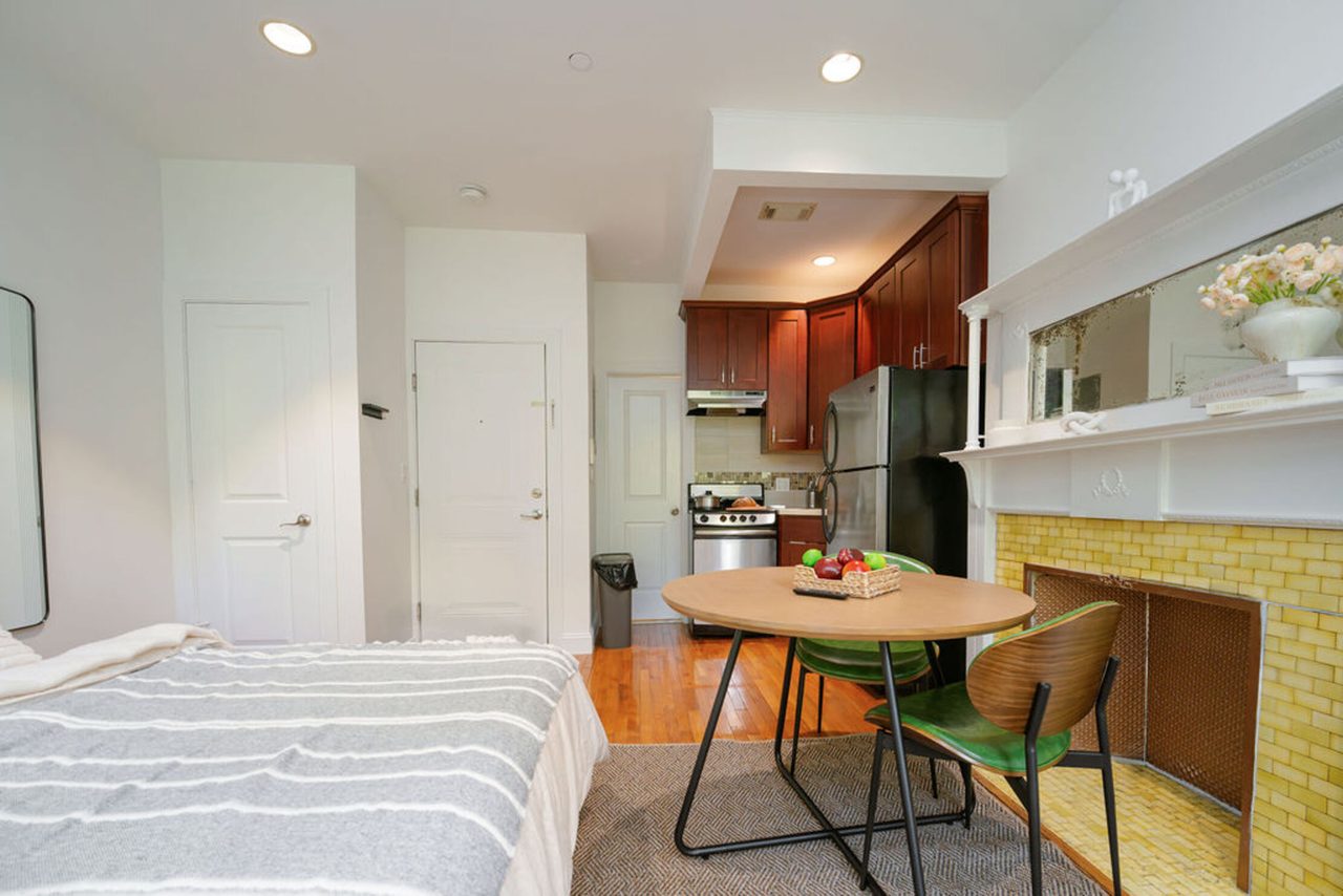 a room in Harlem photo 3