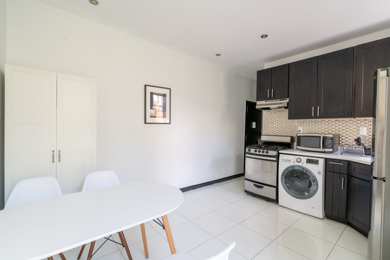 a room in Upper West Side photo 6