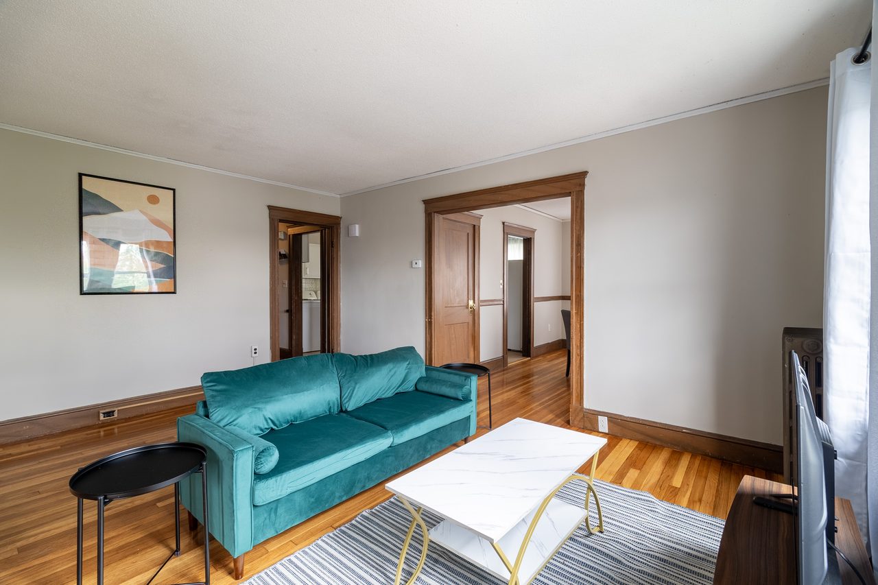 a room in Ten Hills photo 8