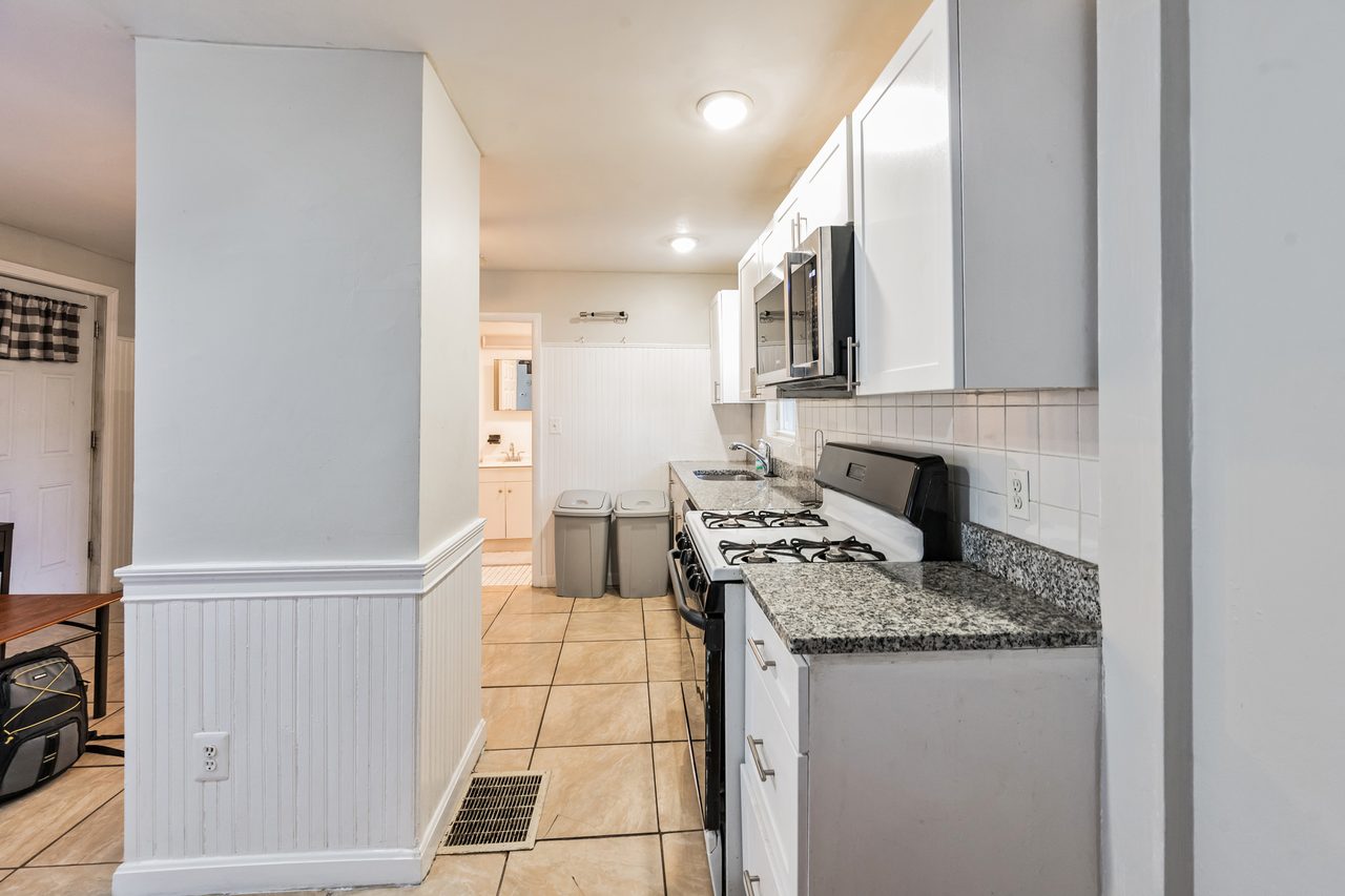 a room in East Cambridge photo 4