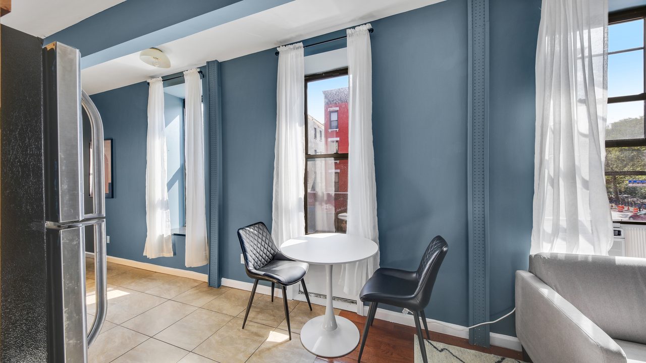 a room in East Harlem photo 5