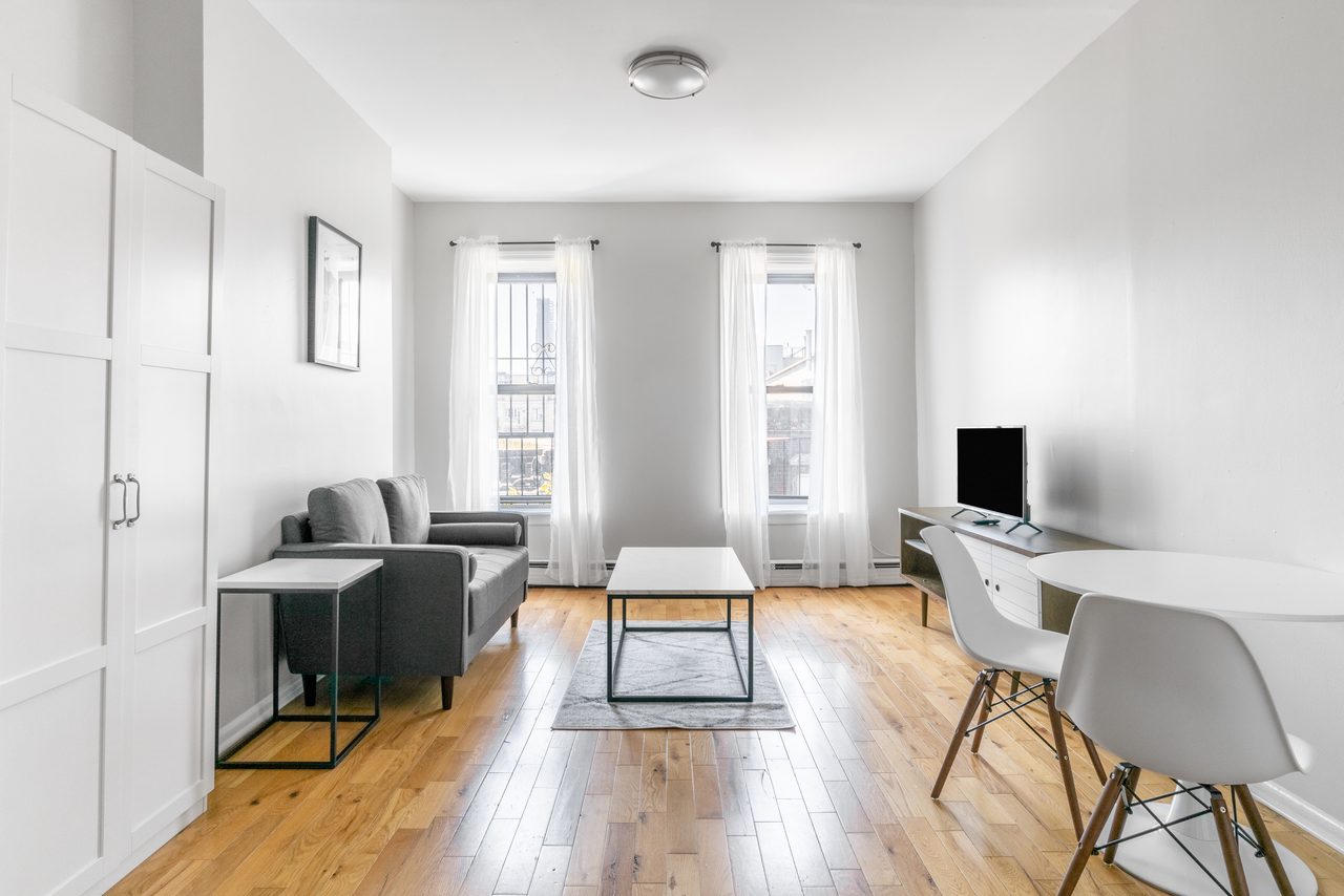 a room in Clinton Hill photo 5