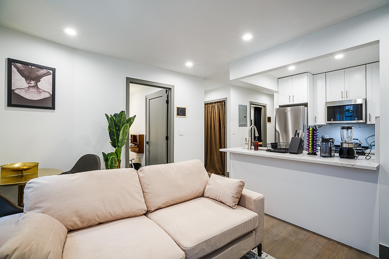 a room in Morningside Heights photo 5
