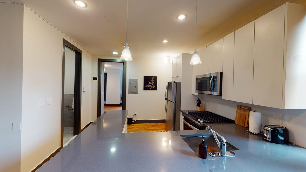 a room in Flatbush photo 5