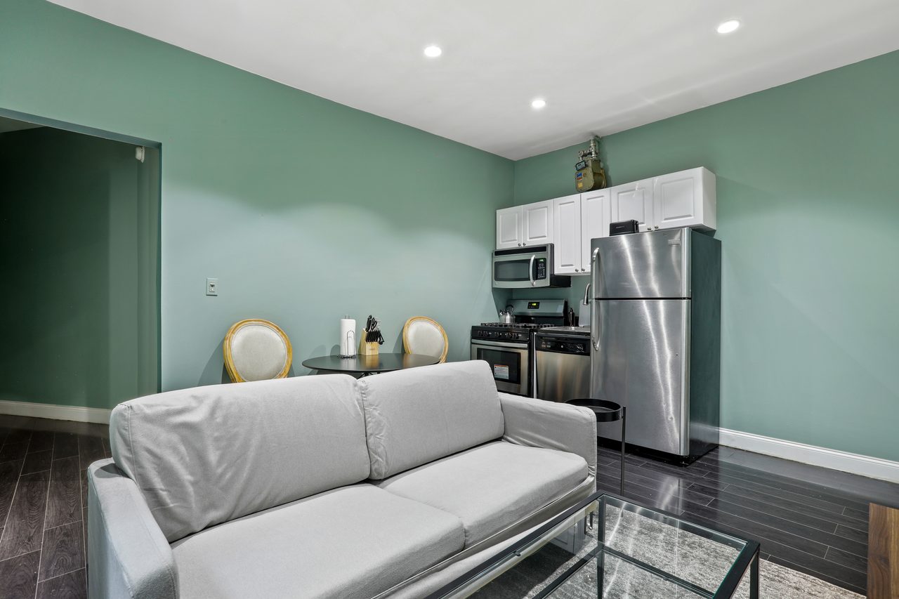 a room in East Harlem photo 4