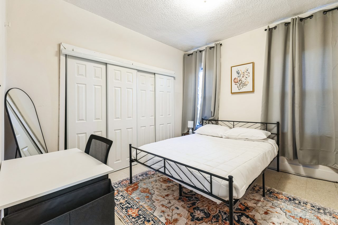 a room in Kendall Square