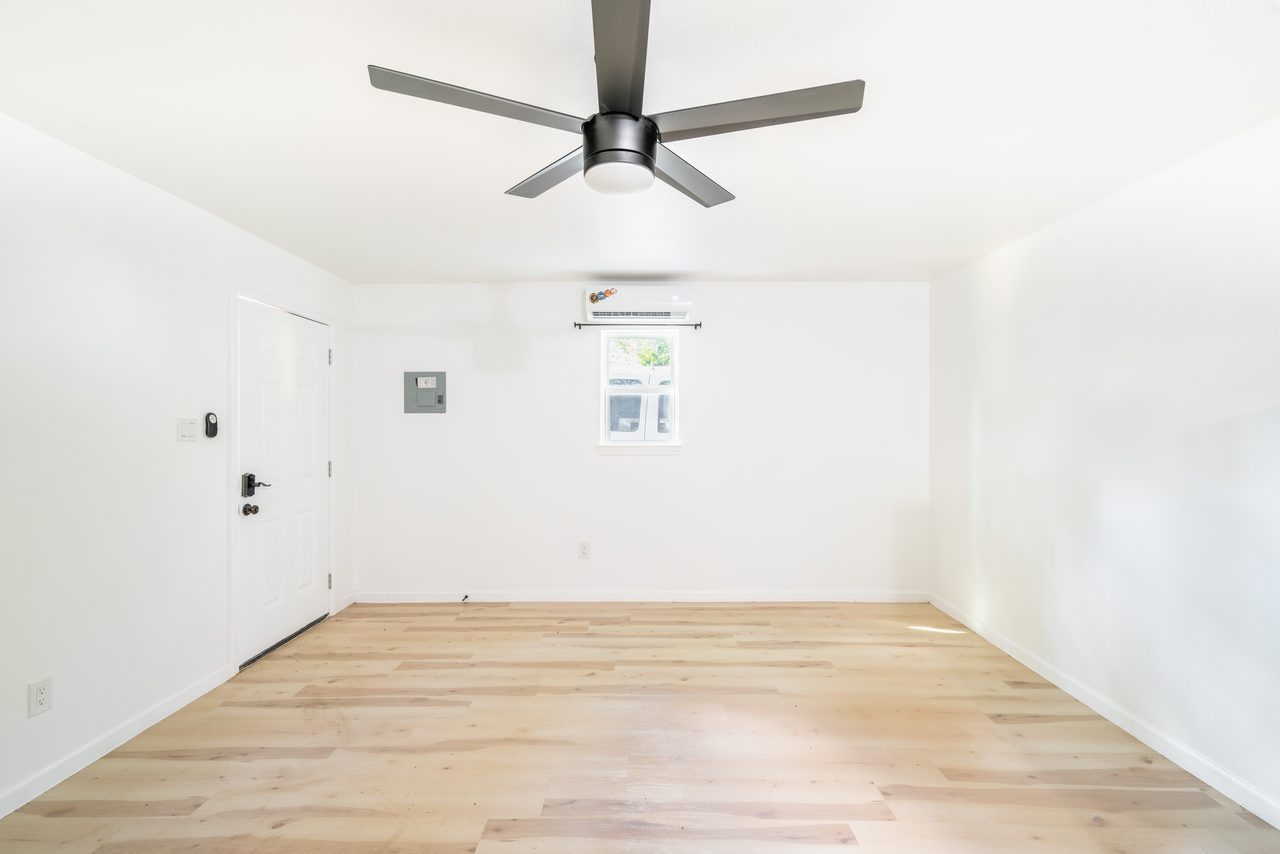 a room in Auburndale photo 6