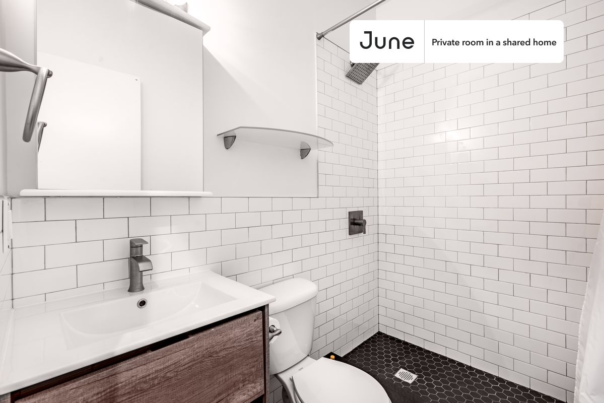 a room in Ridgewood photo 5