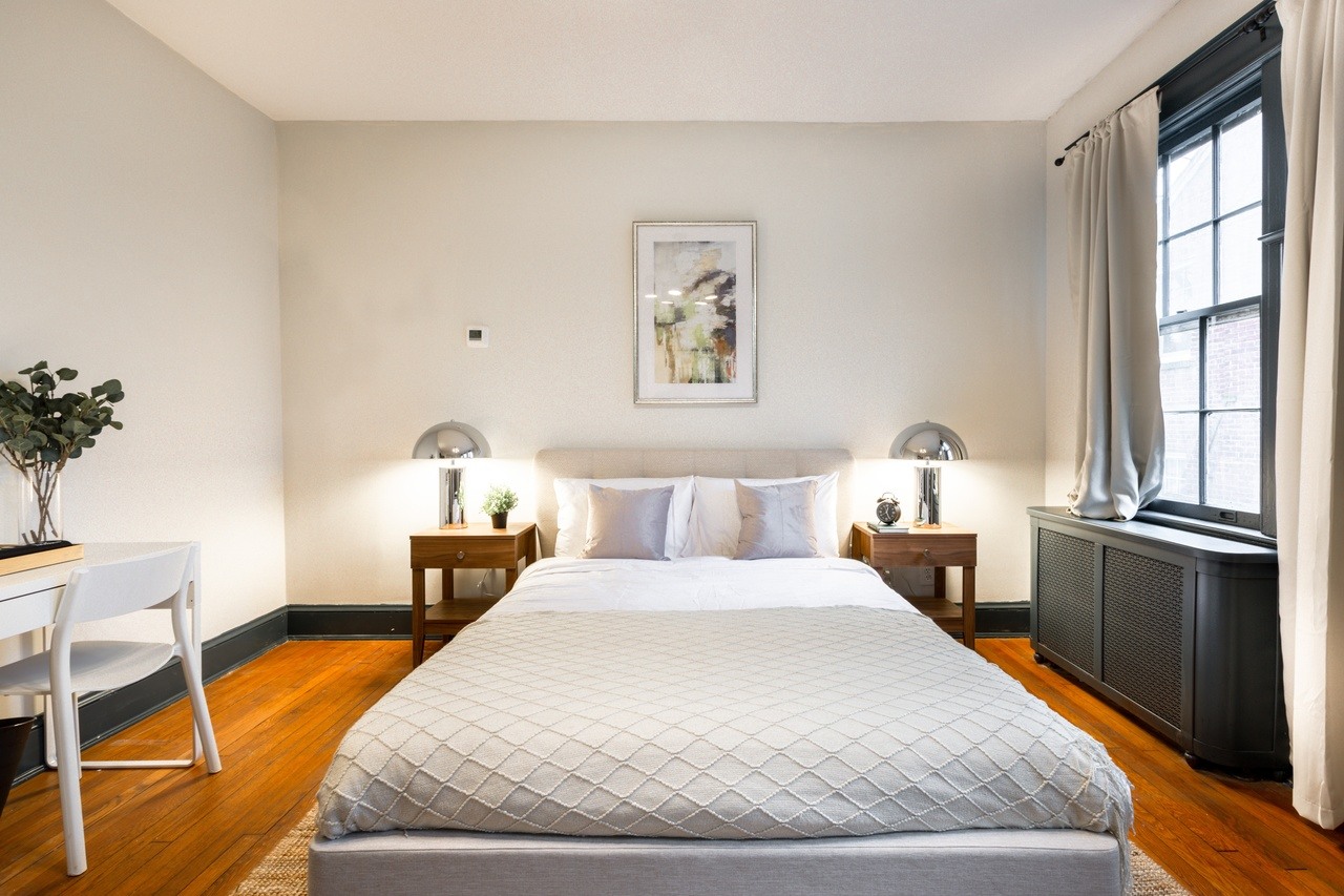 a room in Northwest Washington photo 3
