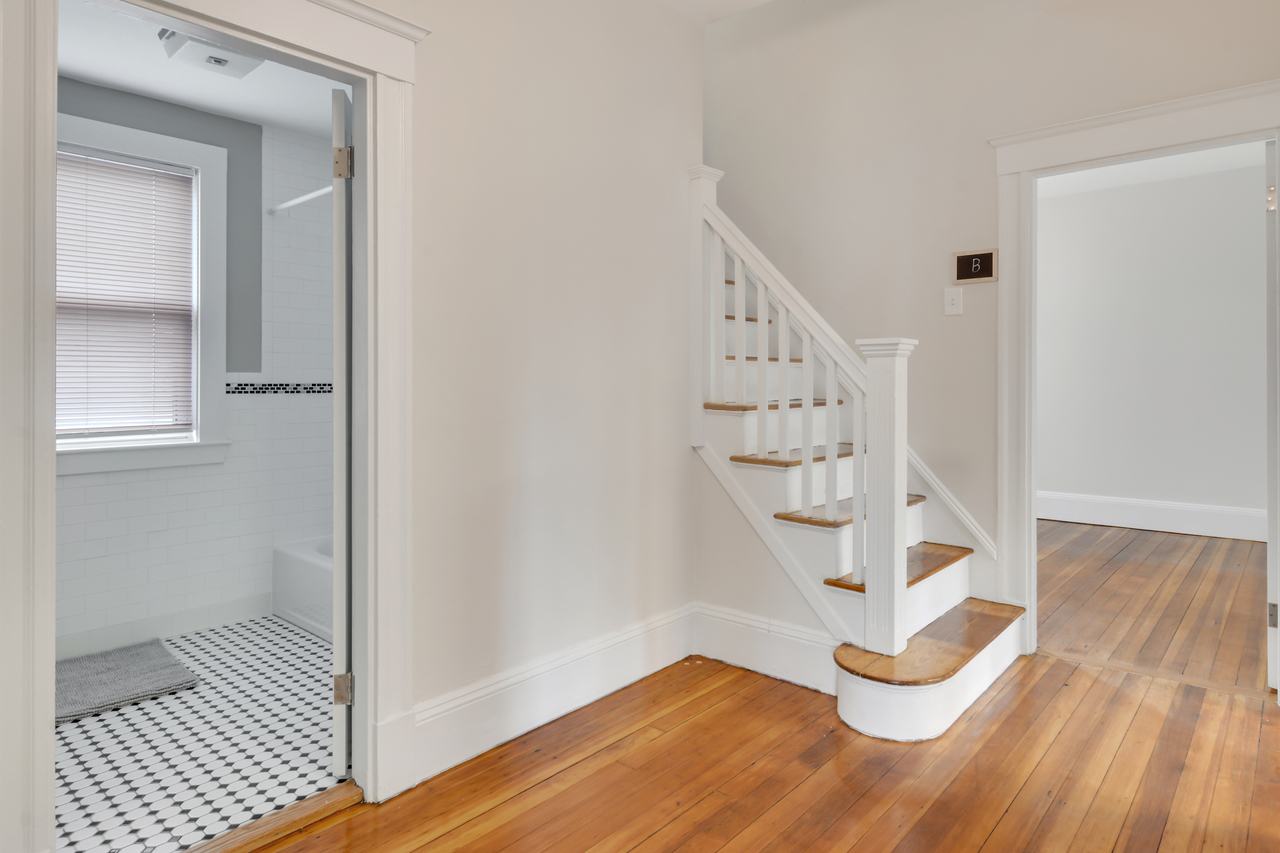 a room in Allston photo 9