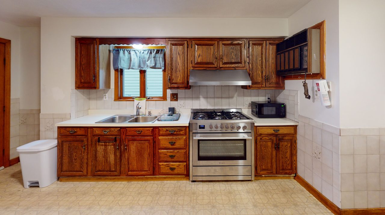 a room in Winter Hill photo 5