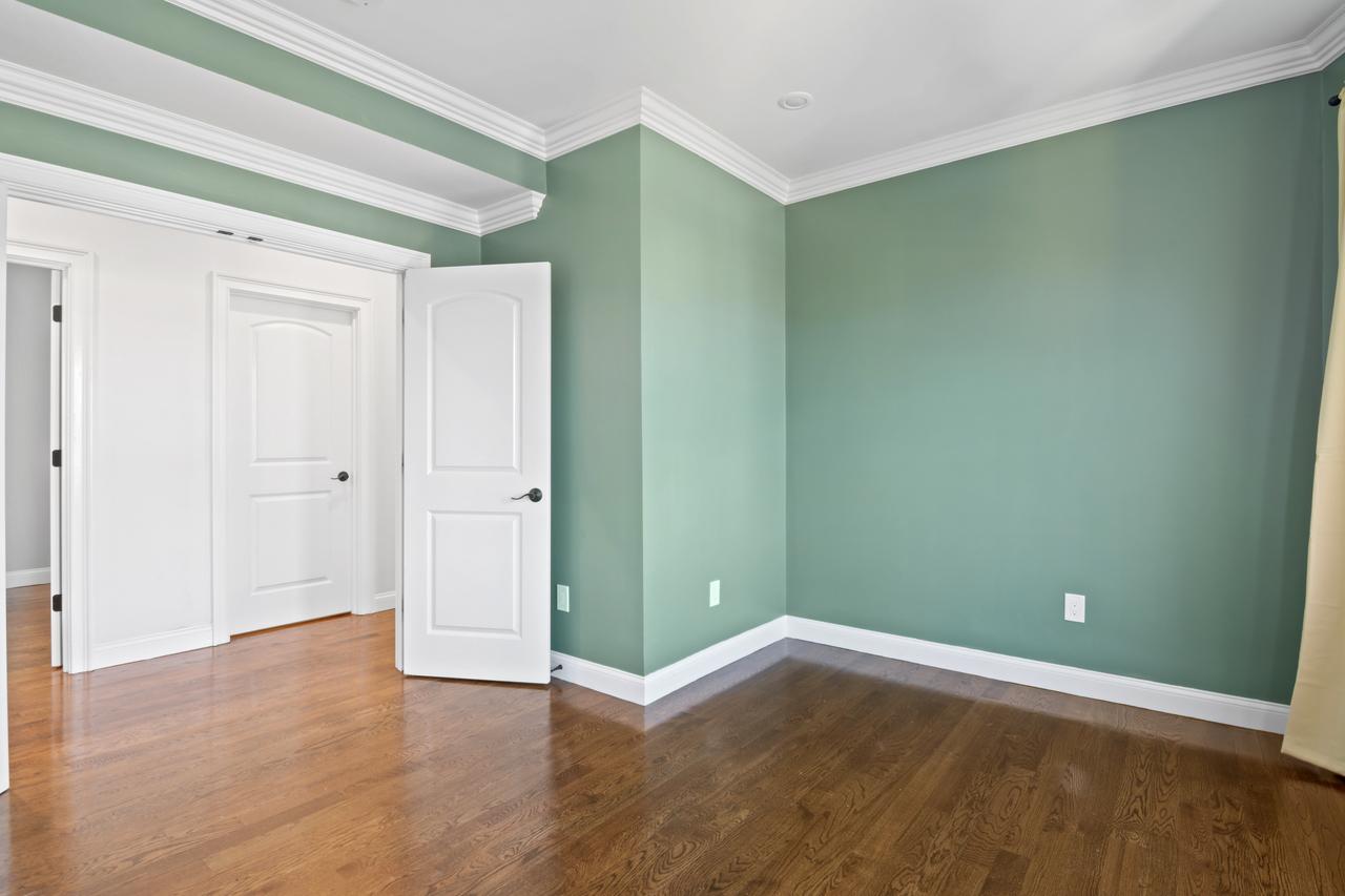 a room in Winter Hill photo 4