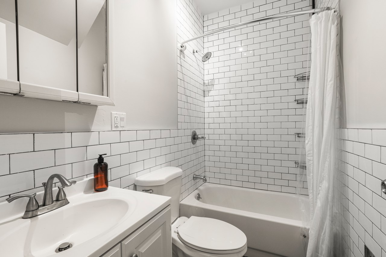 a room in East Williamsburg photo 9