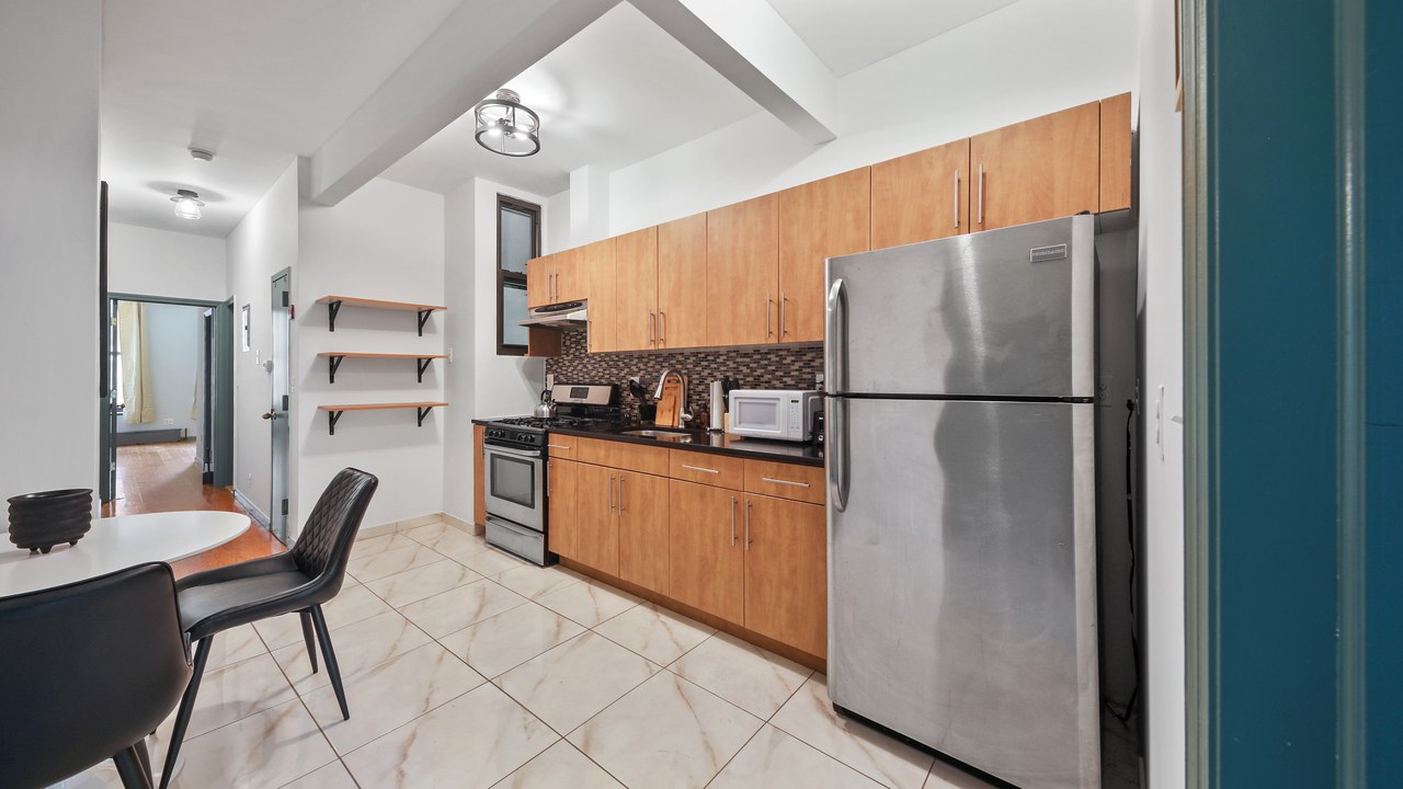 a room in East Harlem photo 5