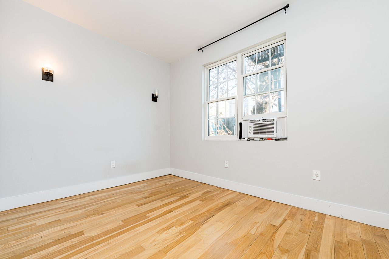 a room in Fort Greene photo 2