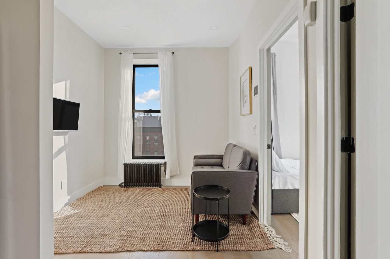 a room in Gowanus photo 4
