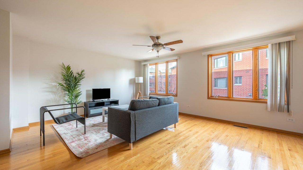 a room in Armour Square photo 9