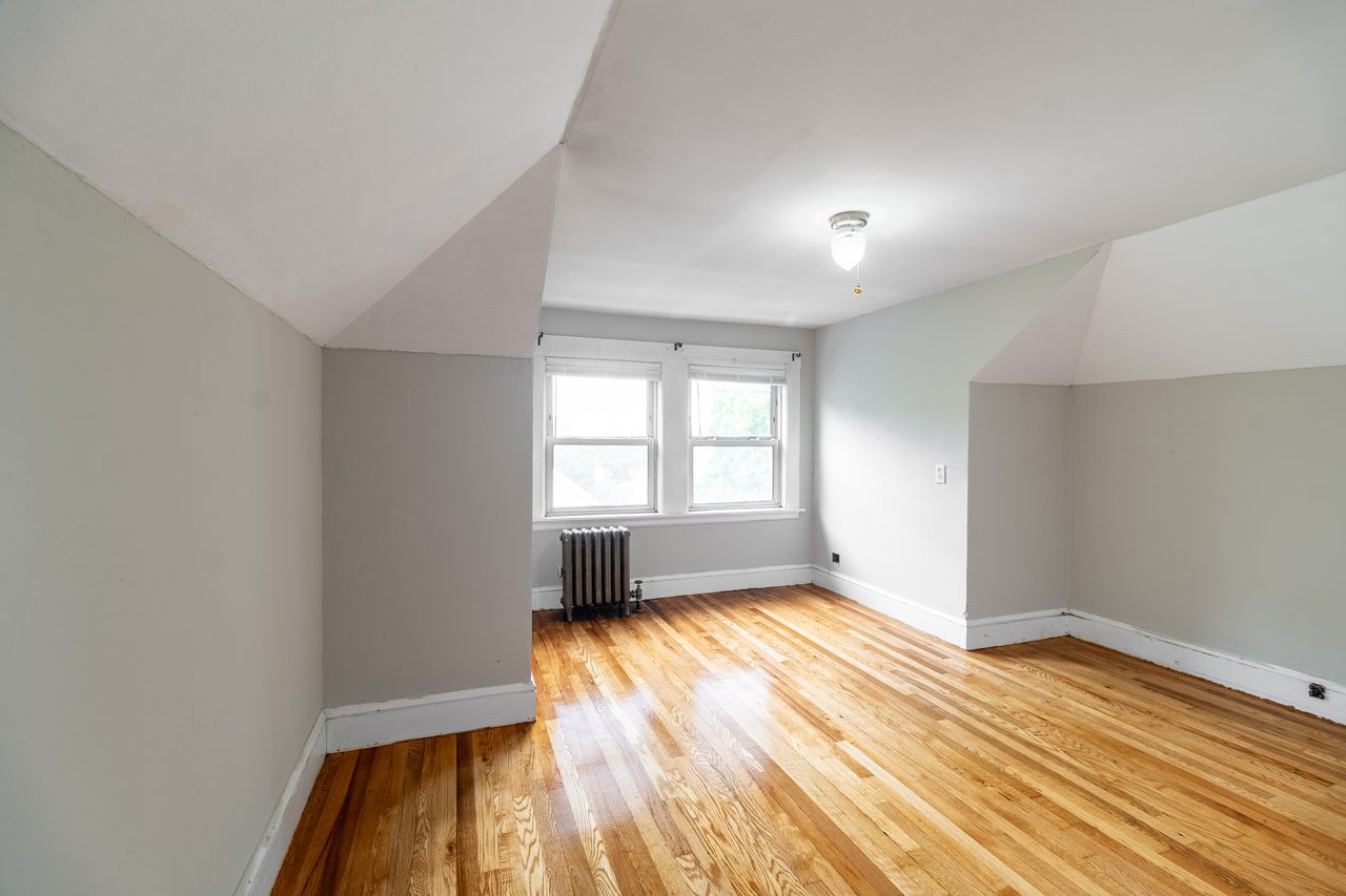 a room in Ten Hills photo 2