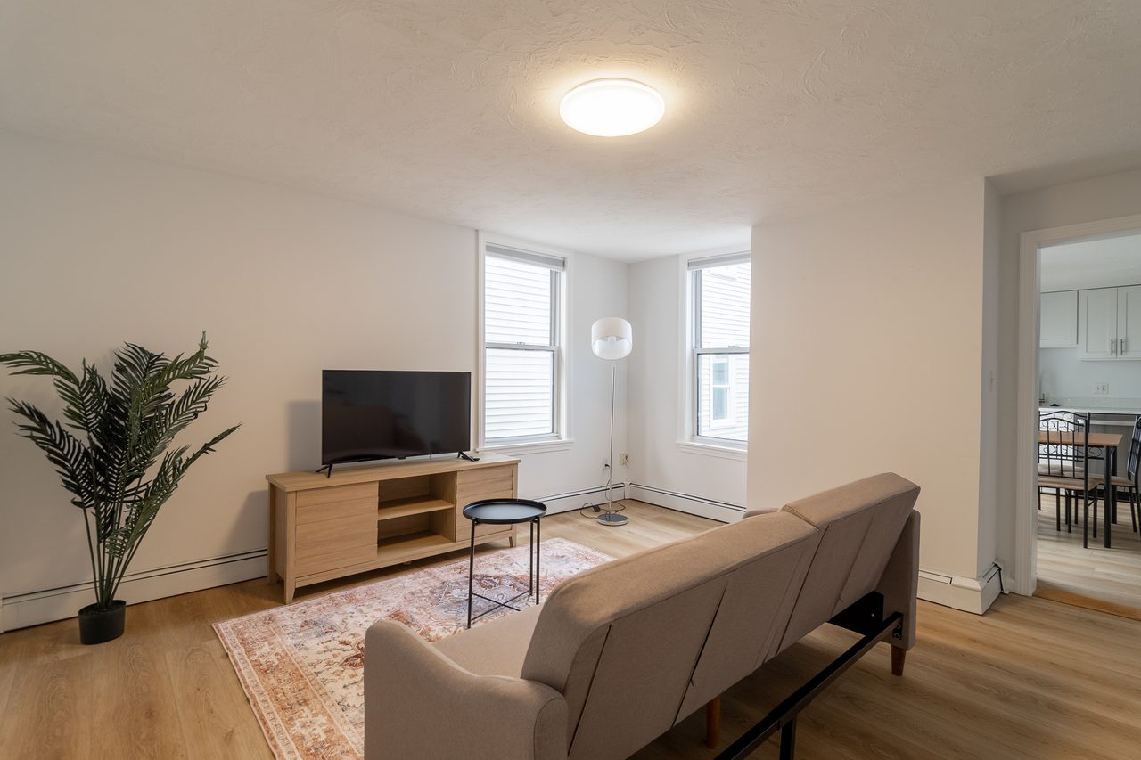 a room in East Cambridge photo 5