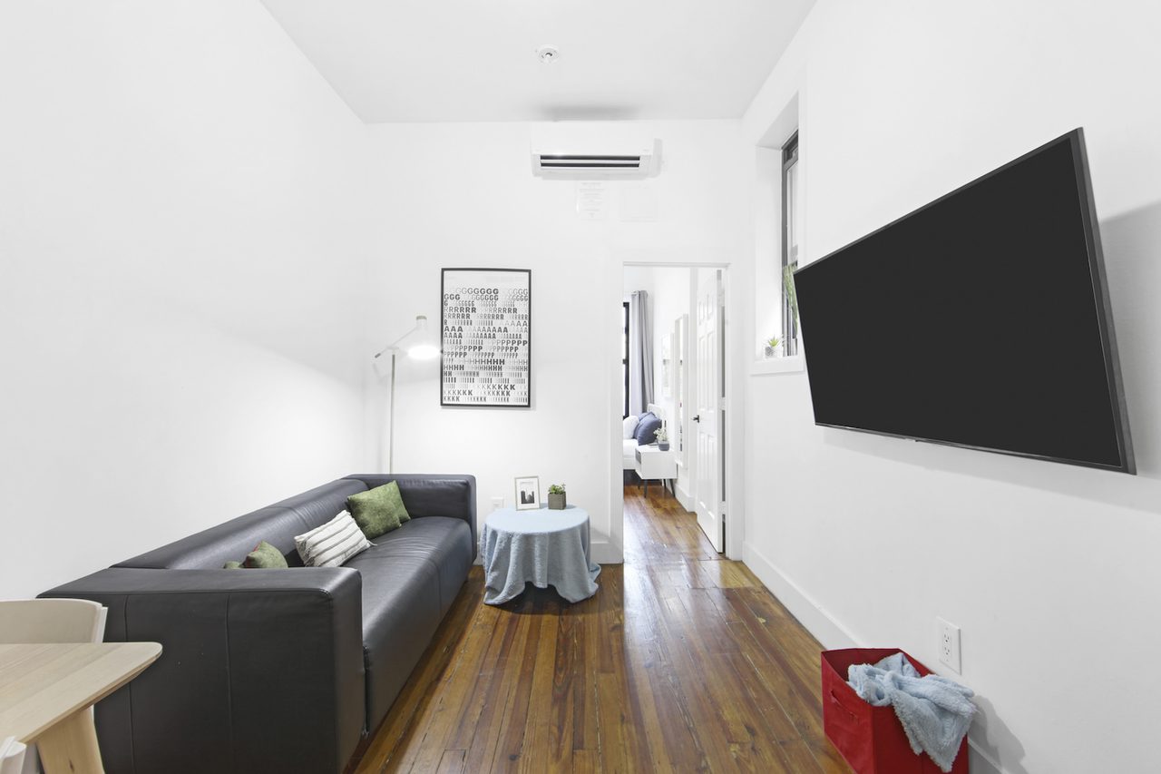 a room in Fort Greene photo 8