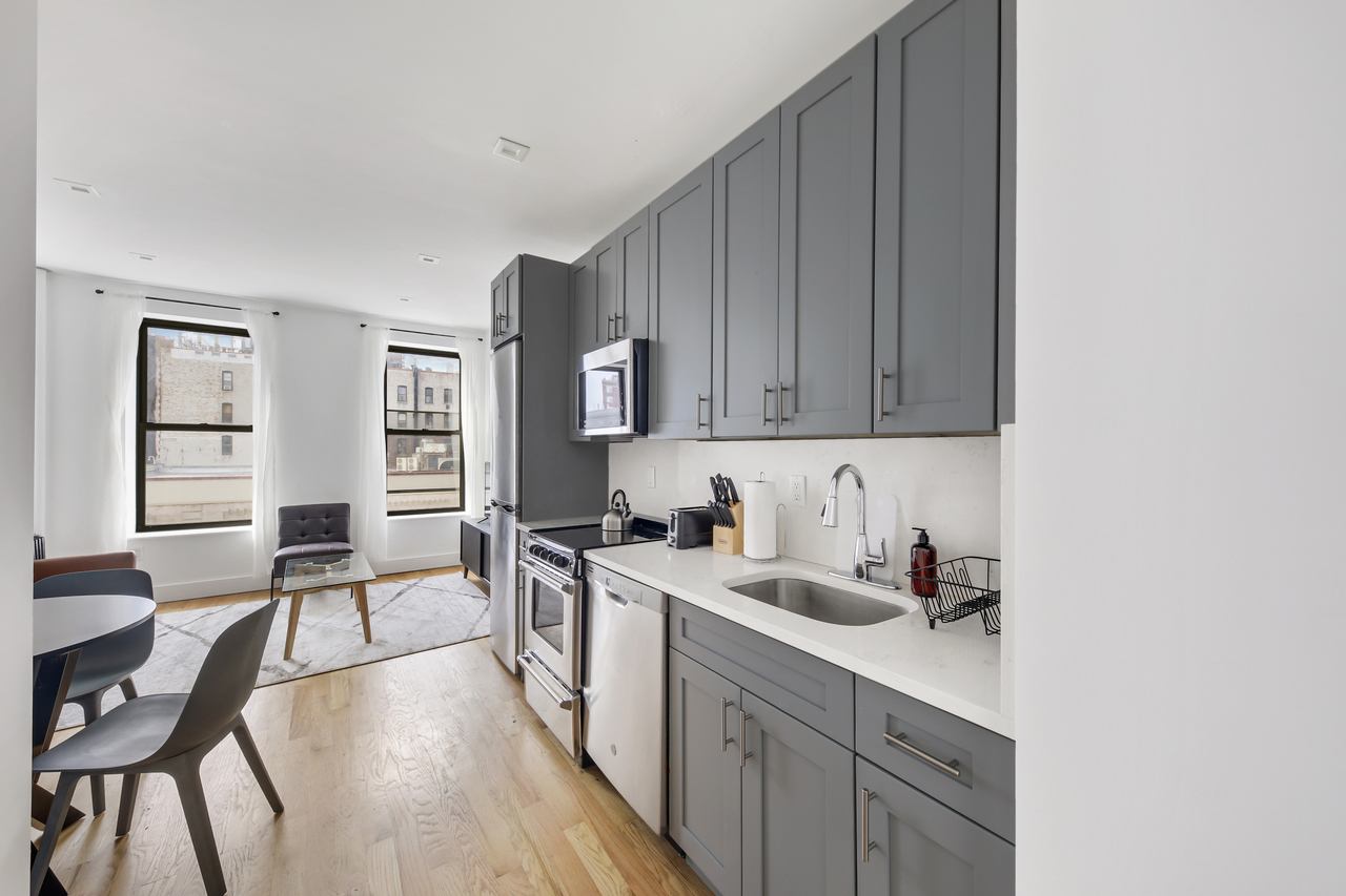 a room in Harlem photo 3