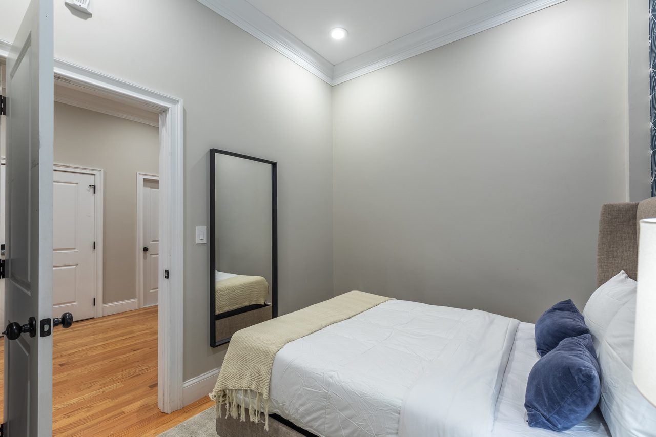 a room in North End photo 2