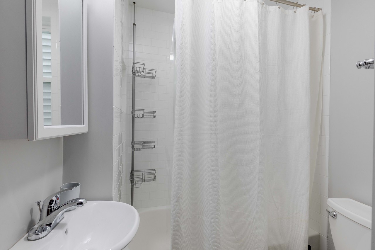 a room in Dorchester photo 7