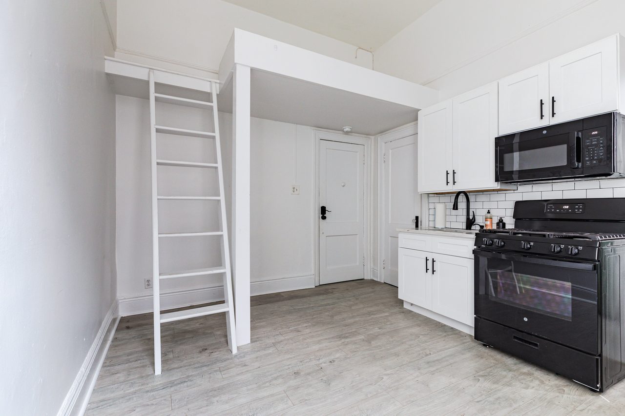 a room in Clinton Hill photo 8