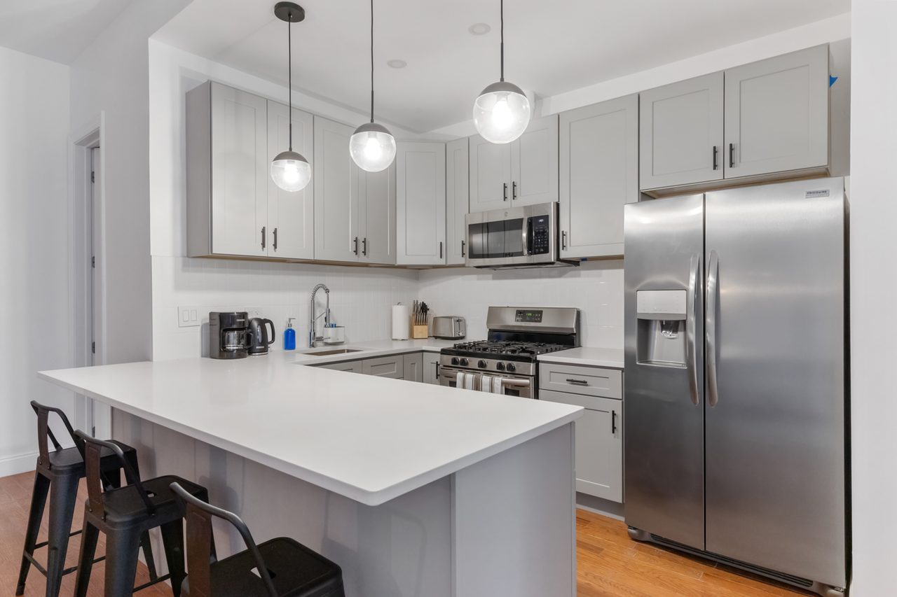 a room in Bedford-Stuyvesant photo 5