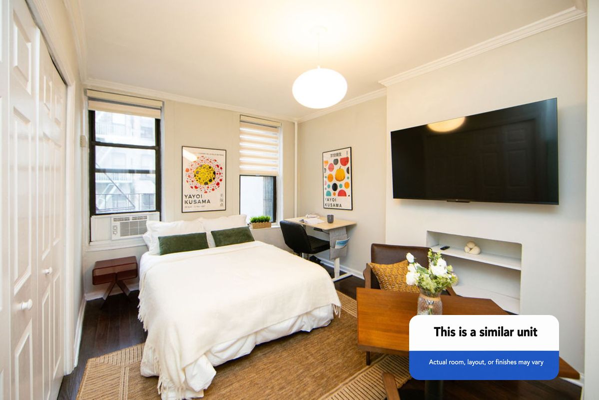 a room in East Village photo 6