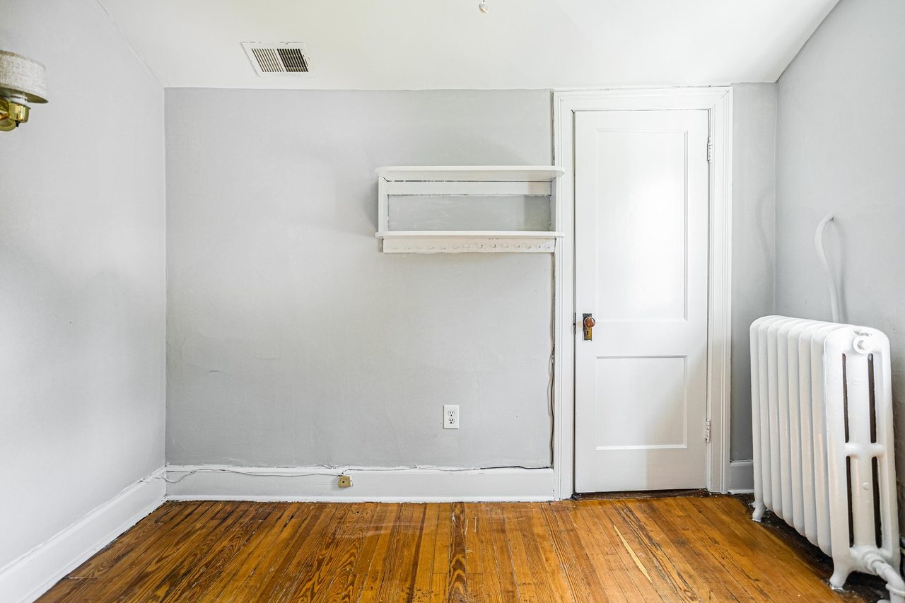 a room in Northeast Washington photo 4