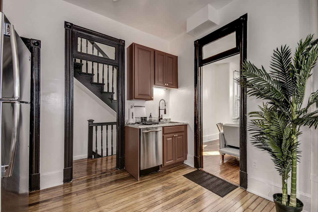 a room in Capitol Hill photo 5