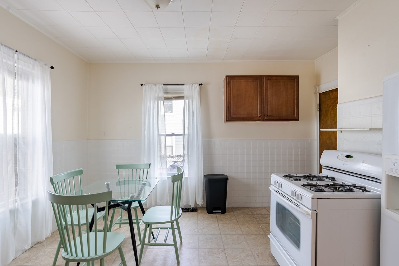 a room in Spring Hill photo 9