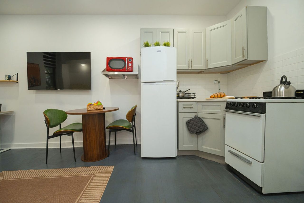 a room in East Village photo 3