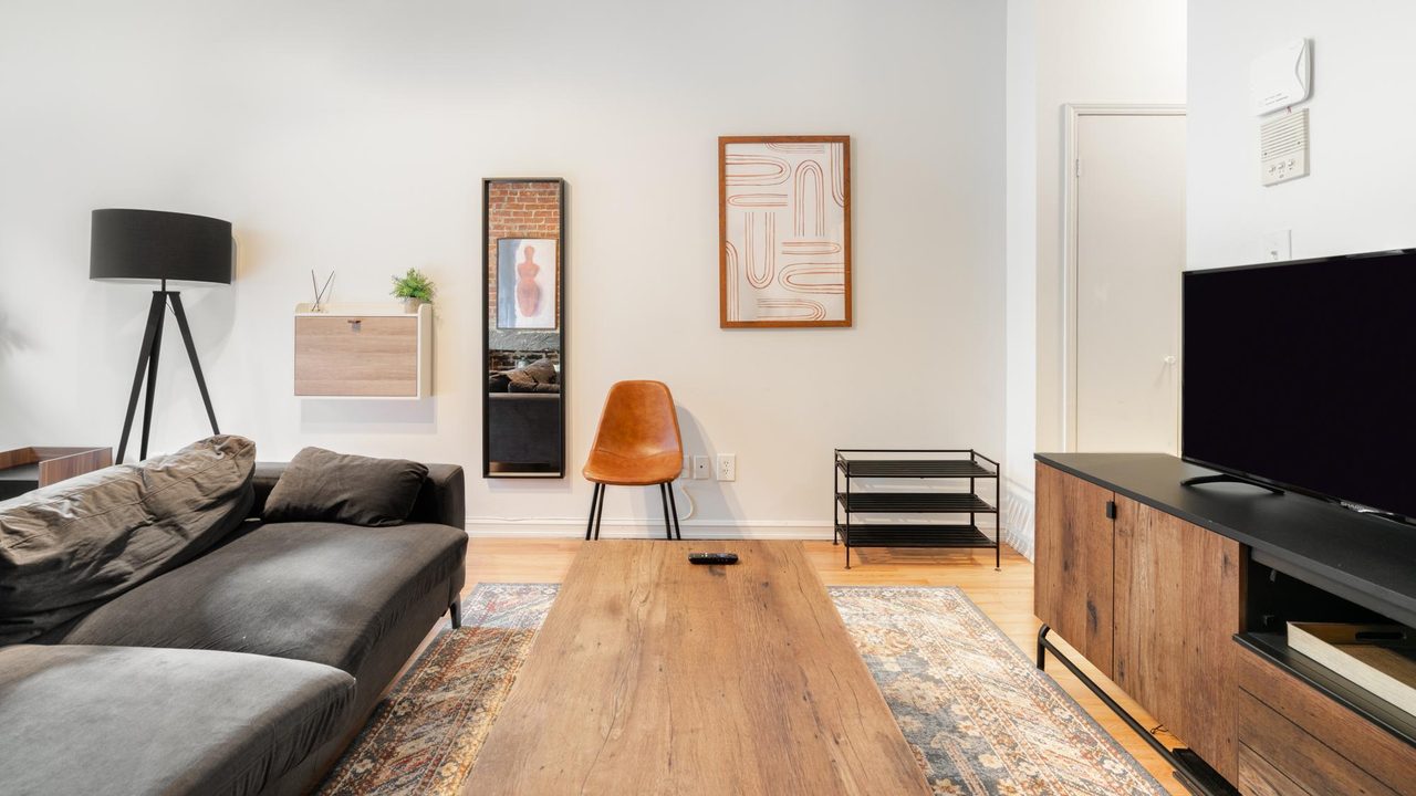 a room in Hell's Kitchen photo 8