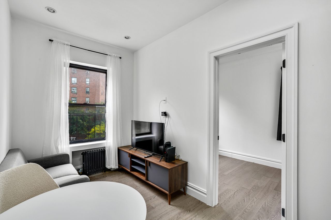 a room in Flatiron District photo 4