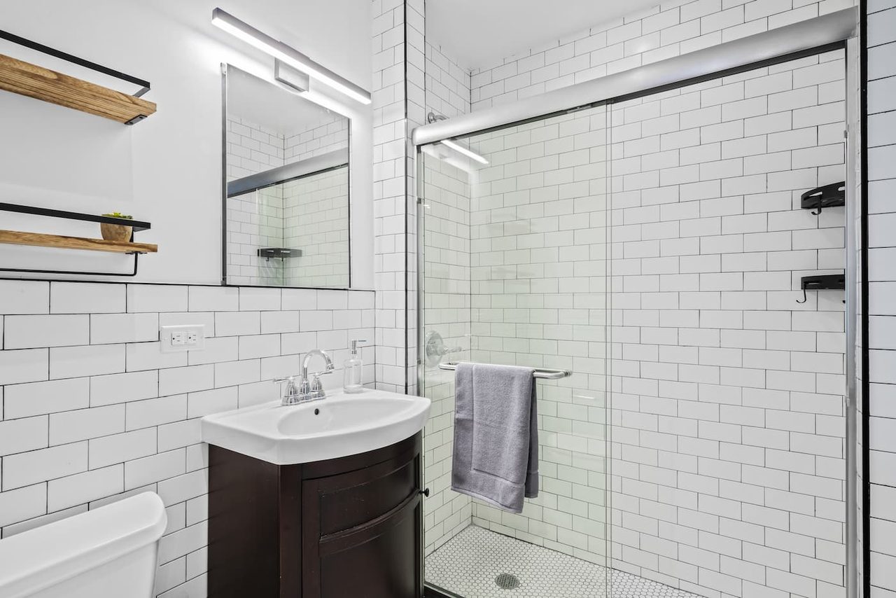 a room in Greenpoint photo 5