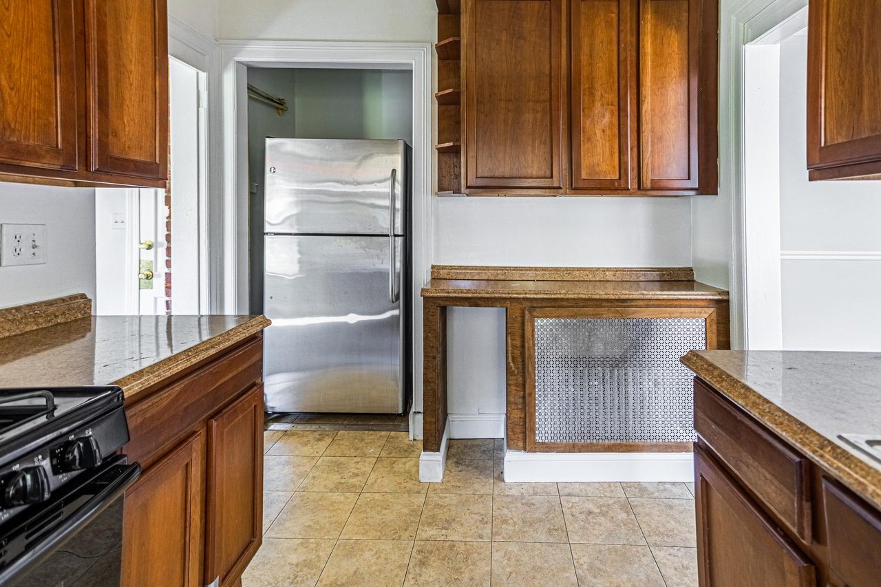 a room in Northeast Washington photo 8