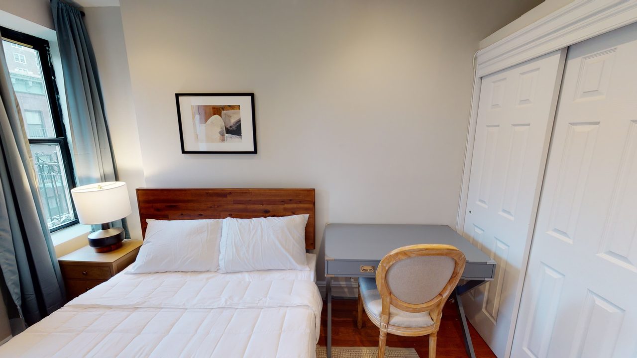 a room in East Harlem photo 3