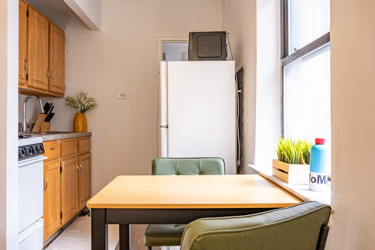 a room in East Village photo 4
