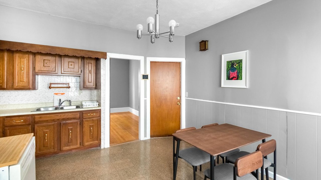a room in Back Bay photo 7