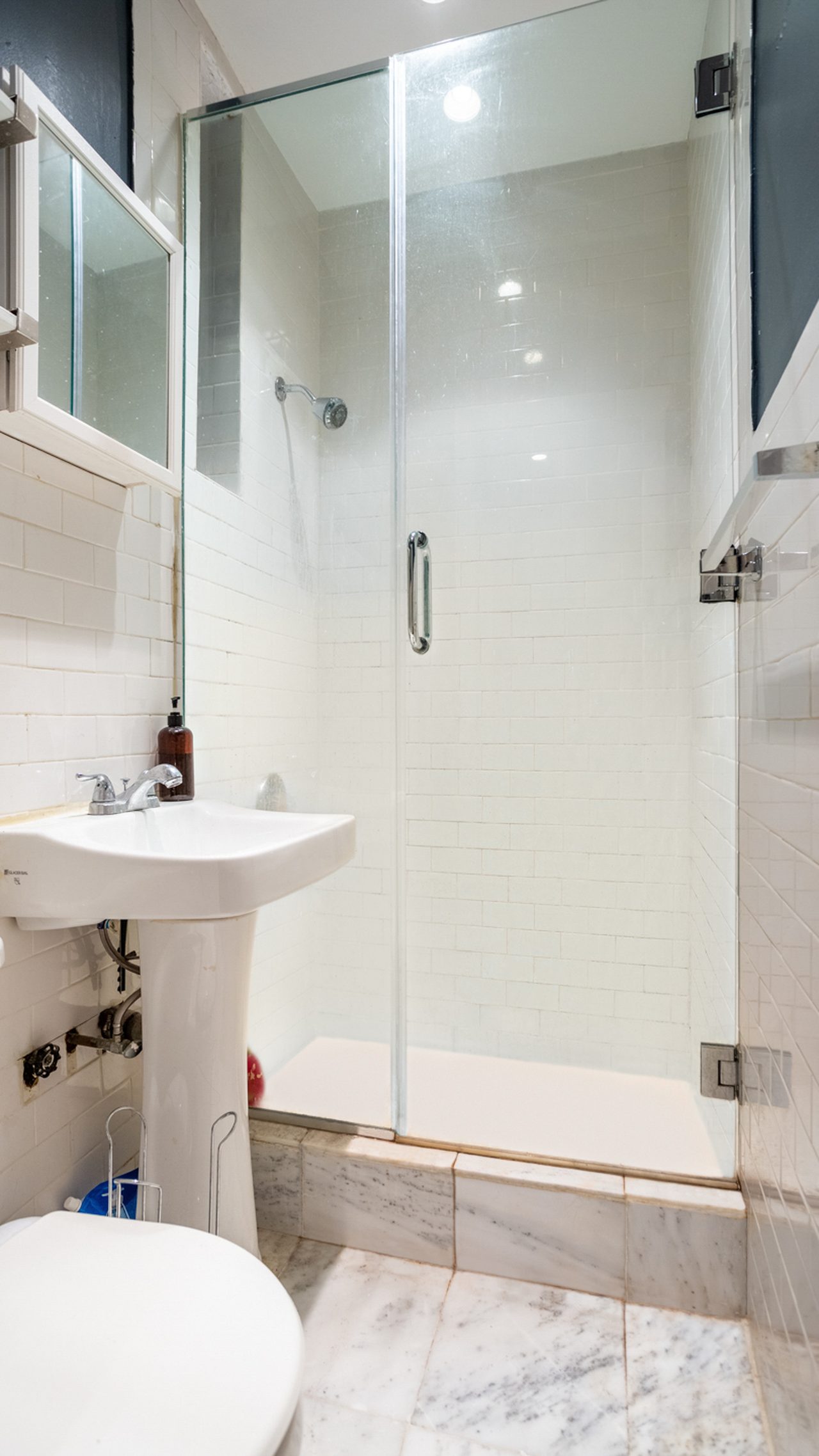 a room in East Village photo 3