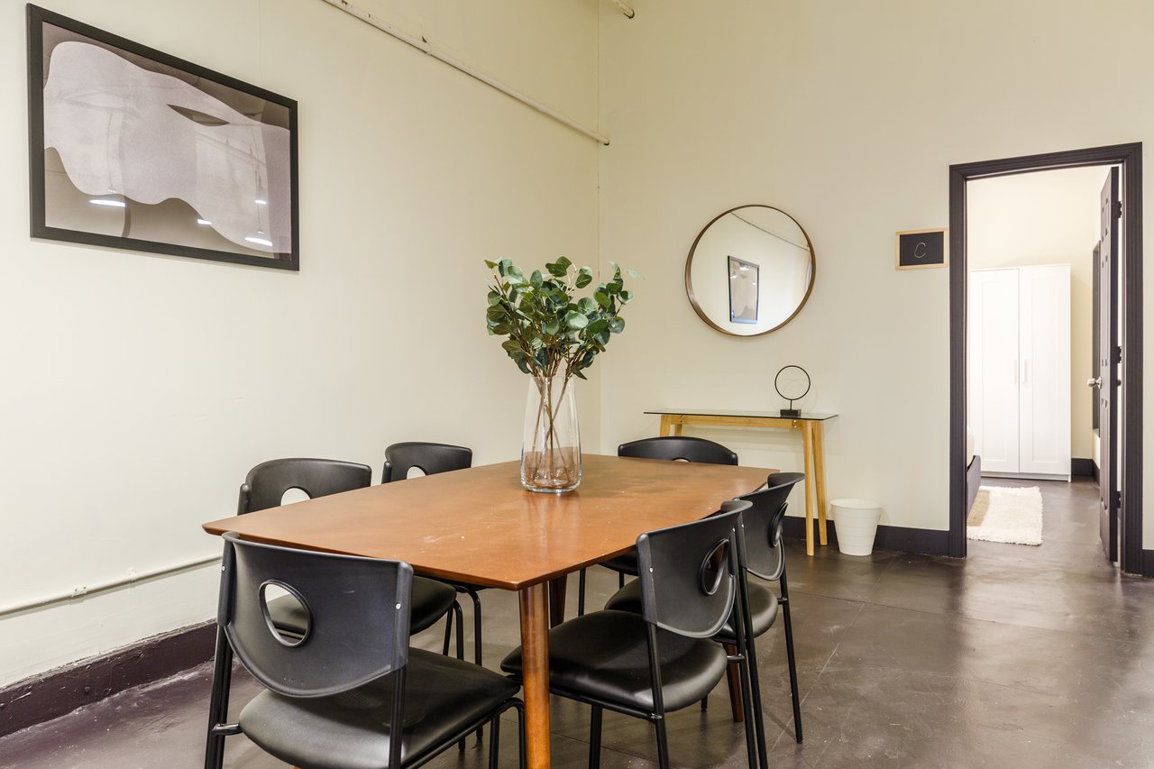 a room in West Village photo 5