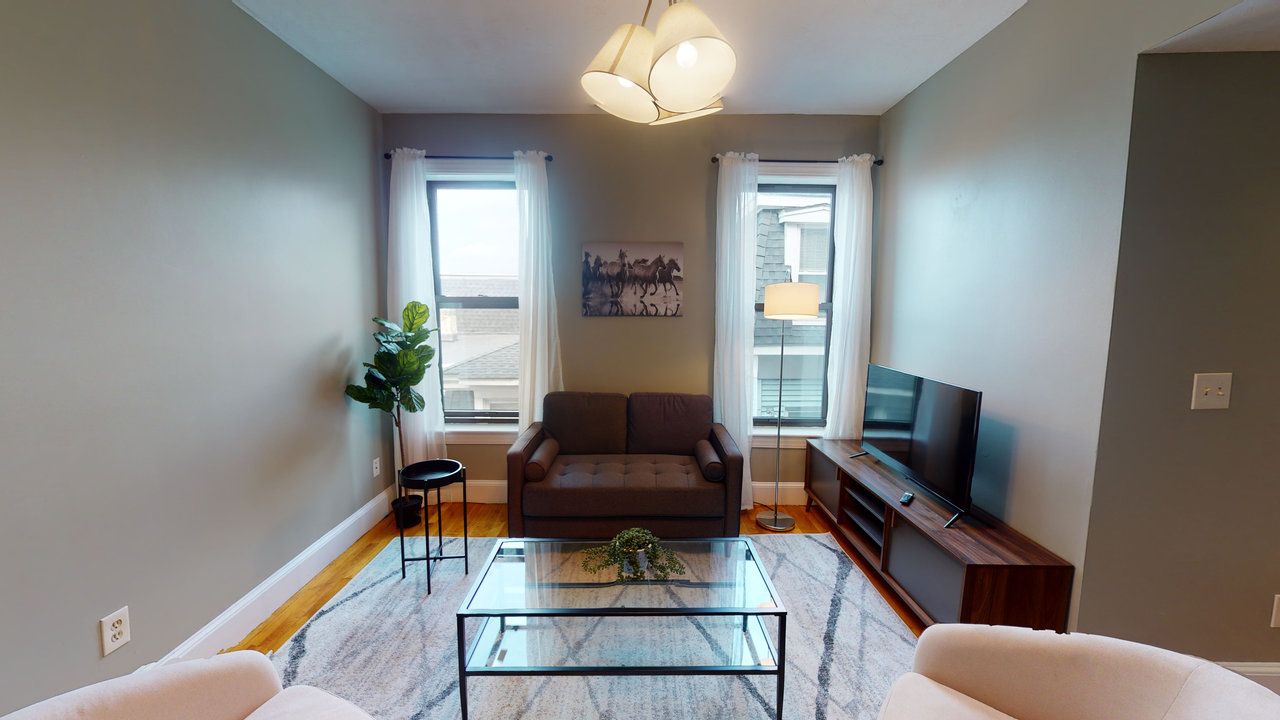 a room in Allston photo 3