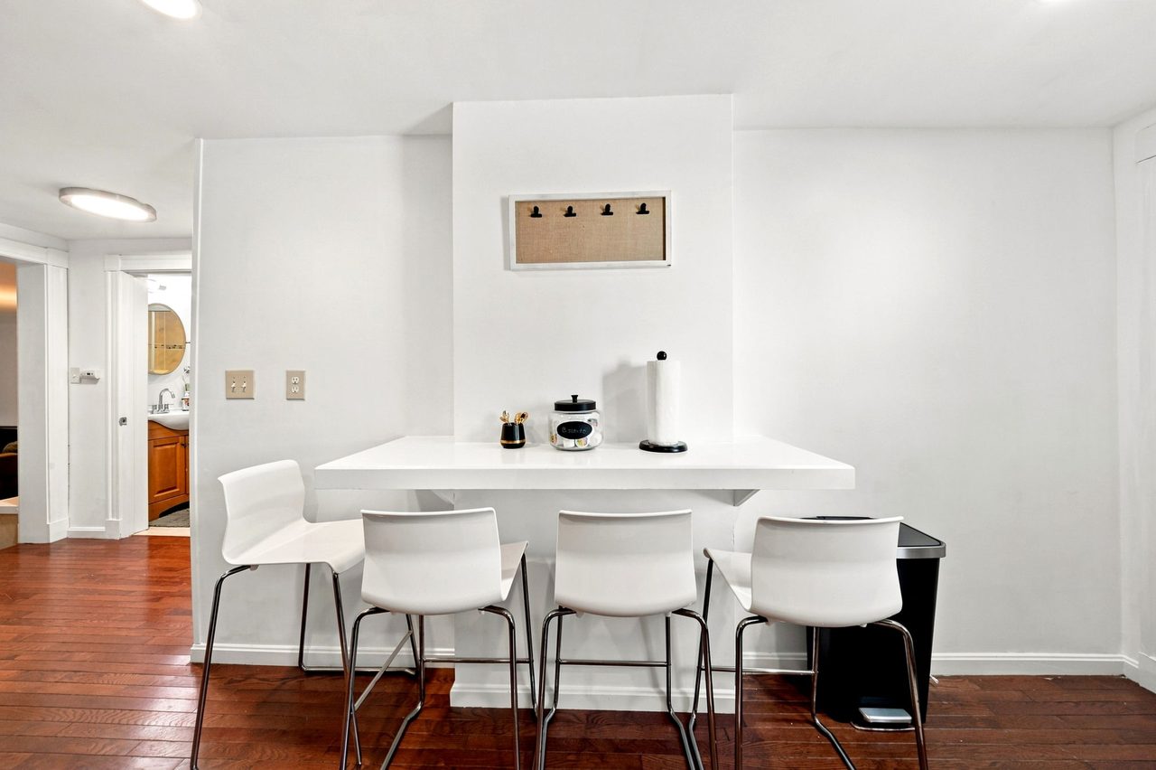 private room in Allston photo 7