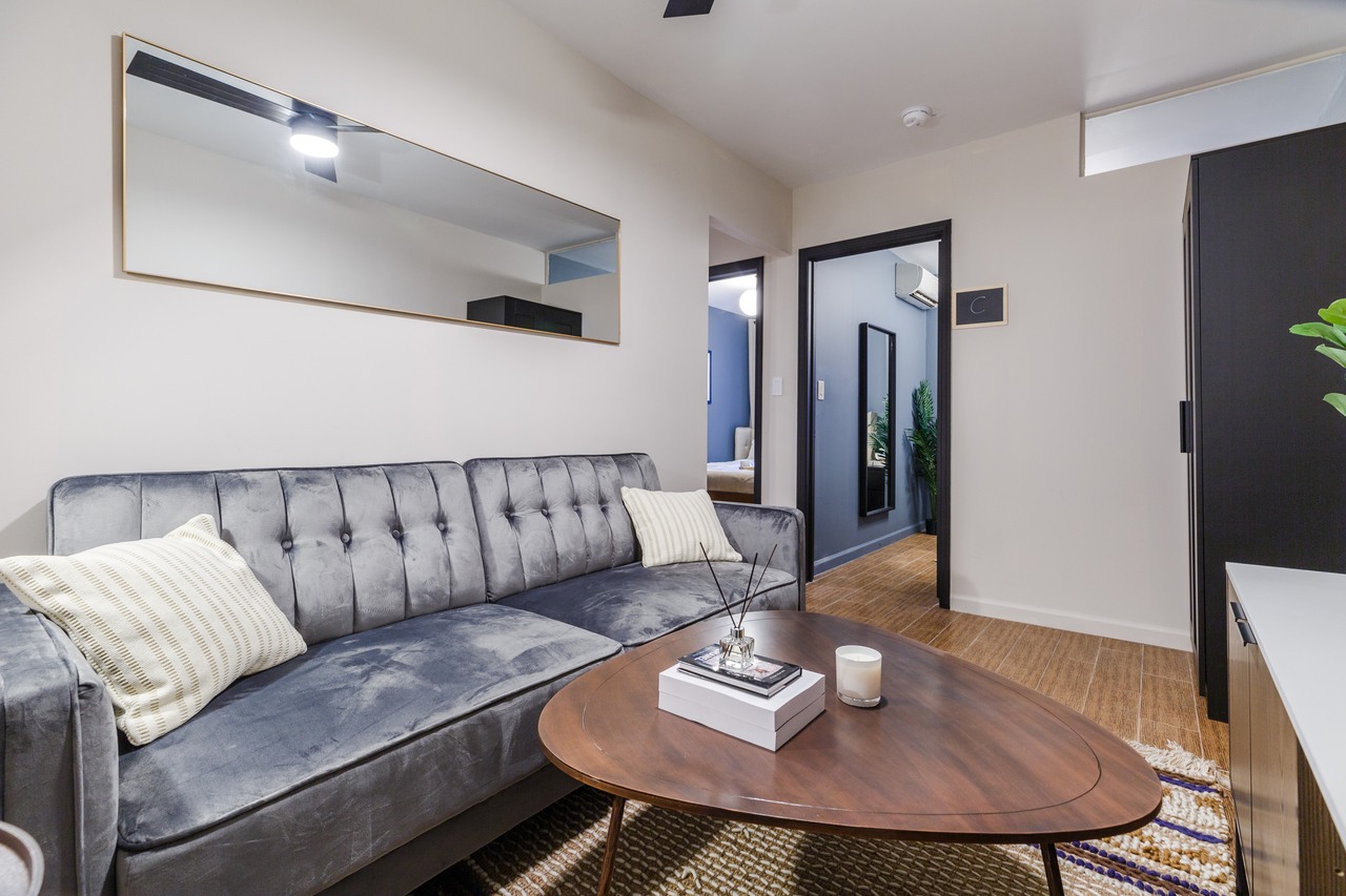 a room in Lower East Side photo 3